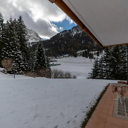Chalet Ruaccia Alba di Canazei